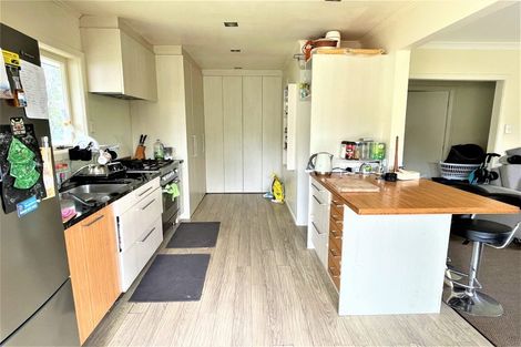 Photo of property in 3 Mackenzie Street, Te Atatu South, Auckland, 0610