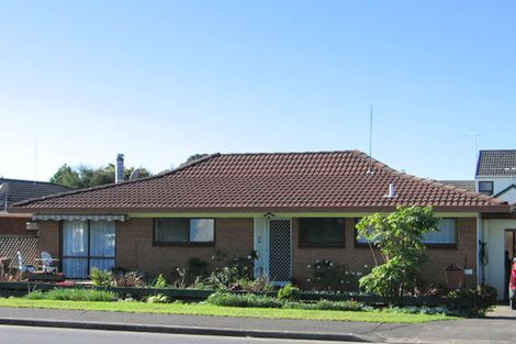 Photo of property in 63 Centreway Road, Orewa, 0931
