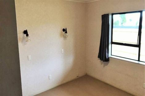 Photo of property in 4/64 Marne Road, Papakura, 2110