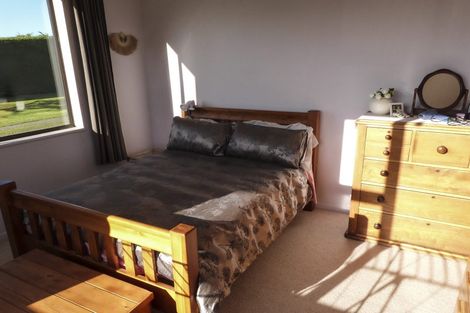 Photo of property in 34 Kent Street, Woodend, Invercargill, 9877