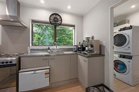 Photo of property in 66unit Robinson Avenue, Holdens Bay, Rotorua, 3010