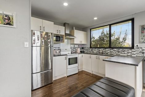 Photo of property in 26 Heathdale Crescent, Papakura, 2110