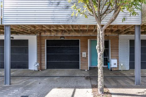 Photo of property in 10 Saddleback Grove, Karori, Wellington, 6012