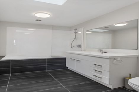 Photo of property in 87 Grove Road, Papakura, 2110