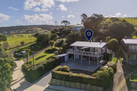 Photo of property in 3 Puketitiro Place, Wharekaho, Whitianga, 3592