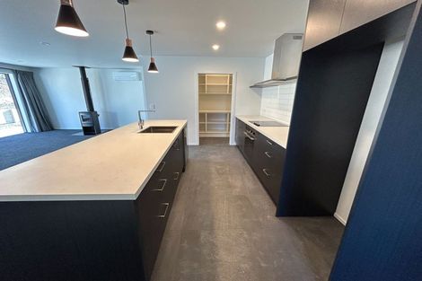 Photo of property in 37 Tomtit Crescent, Lake Hawea, 9382