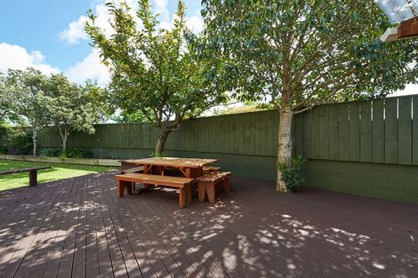 Photo of property in 24 Clausen Street, Takaro, Palmerston North, 4412