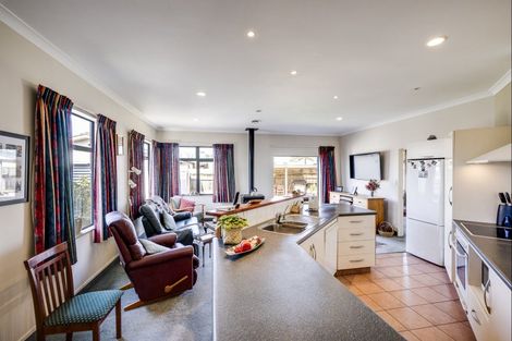 Photo of property in 106 Stortford Street, Saint Leonards, Hastings, 4120