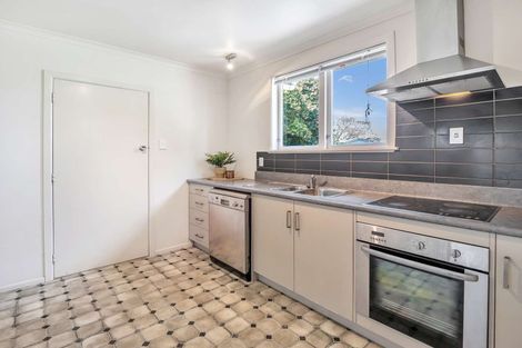 Photo of property in 14 Antrim Place, Hokowhitu, Palmerston North, 4410