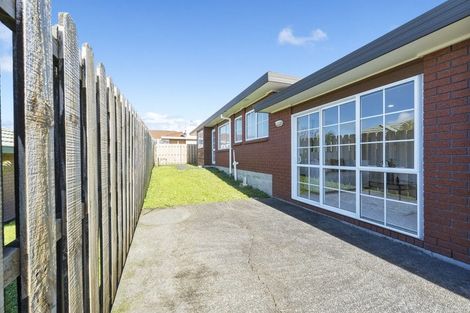 Photo of property in 2 Diana Place, Ranui, Auckland, 0612