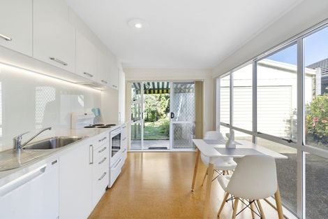Photo of property in 20 Elizabeth Street, Orewa, 0931