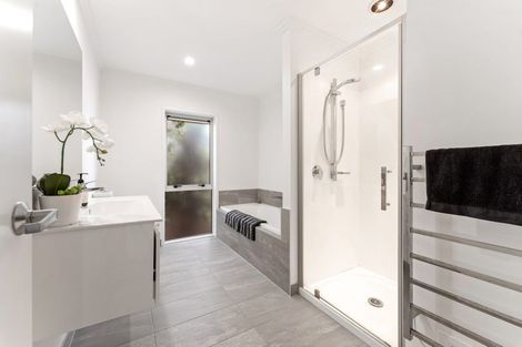 Photo of property in 16 Kiwa Crescent, Gulf Harbour, Whangaparaoa, 0930