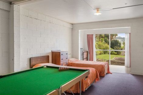 Photo of property in 58 The Crescent, Waihi Beach, 3611