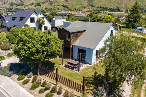 Photo of property in 175 Stone Street, Wanaka, 9305