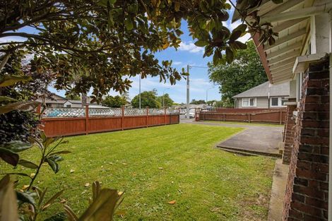 Photo of property in 77 Heretaunga Street, Palmerston North, 4414