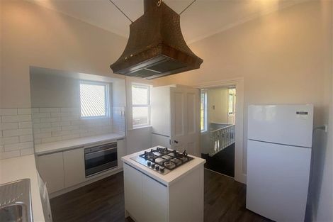 Photo of property in 9 Plunket Street, Kelburn, Wellington, 6012