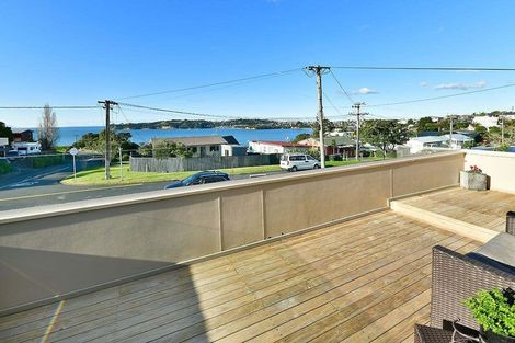 Photo of property in 18 Melandra Road, Stanmore Bay, Whangaparaoa, 0932