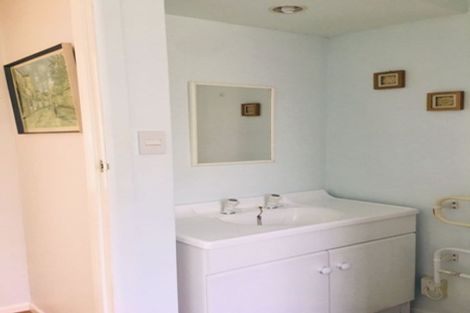 Photo of property in 20 Tilden Avenue, Hillcrest, Auckland, 0627