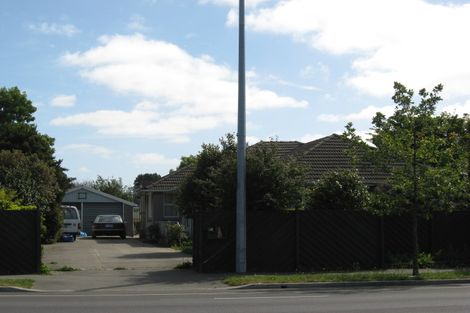 Photo of property in 220 Yaldhurst Road, Avonhead, Christchurch, 8042