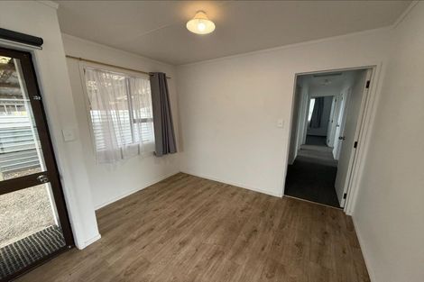 Photo of property in 35 Carson Street, Castlecliff, Whanganui, 4501