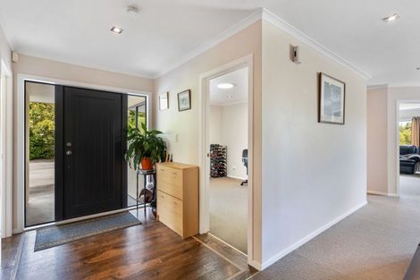 Photo of property in 11a Montrose Place, Highlands Park, New Plymouth, 4312