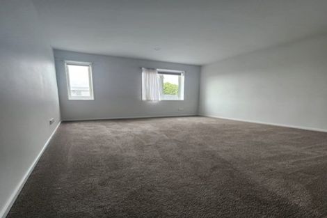 Photo of property in 9 Riroriro Close, Papakura, 2110