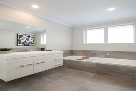 Photo of property in 8 Okoreka Road, Glenbrook, 2681