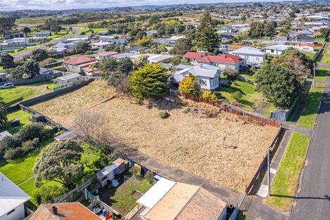 Photo of property in 1a Kowhai Street, Castlecliff, Wanganui, 4501