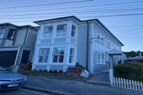Photo of property in 22 Tanera Crescent, Brooklyn, Wellington, 6021