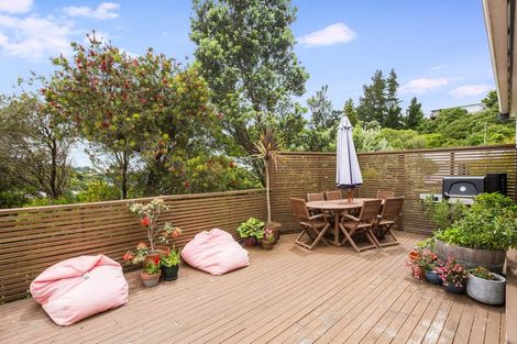 Photo of property in 44 Omapere Street, Whitby, Porirua, 5024