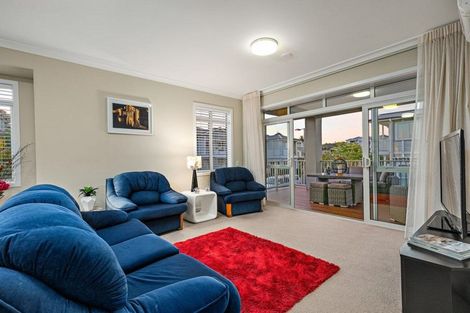 Photo of property in 118 Landmark Terrace, Orewa, 0931