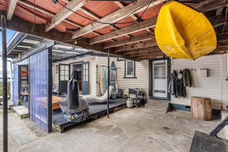 Photo of property in 46 Fitzroy Road, Fitzroy, New Plymouth, 4312