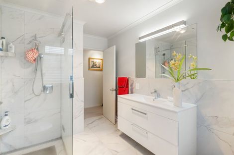 Photo of property in 29 Saint James Drive, Huntington, Hamilton, 3210