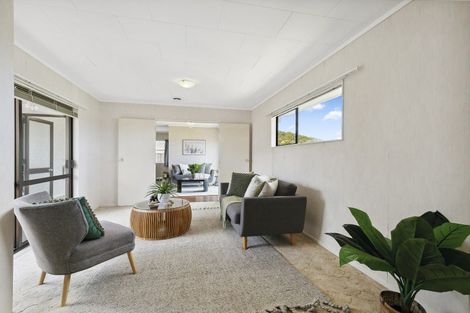 Photo of property in 2 Stockden Place, Karori, Wellington, 6012