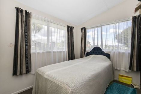 Photo of property in 2/78 Porchester Road, Papakura, 2110