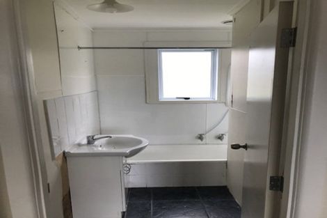 Photo of property in 59 Pah Road, Cockle Bay, Auckland, 2014