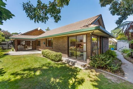 Photo of property in 3 Dresdan Court, Hokowhitu, Palmerston North, 4410