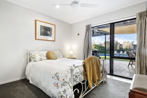 Photo of property in 1343 Kahikatea Flat Road, Kaukapakapa, 0871