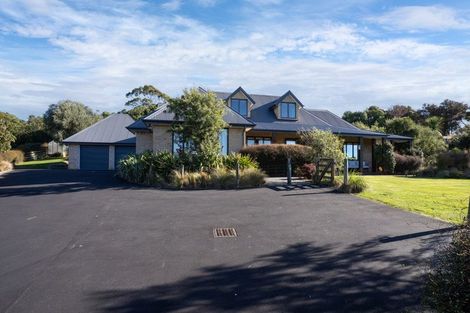Photo of property in 23a Hyndhope Road, Kennedys Bush, Christchurch, 8025