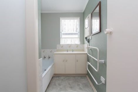 Photo of property in 53b Taylor Street, Cambridge, 3434