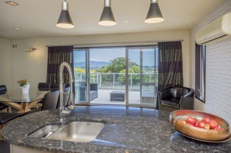 Photo of property in 48 Kotare Street, Waikanae, 5036