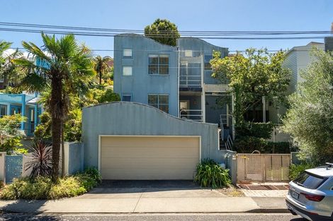 Photo of property in 2/34 Seabreeze Road, Narrow Neck, Auckland, 0624