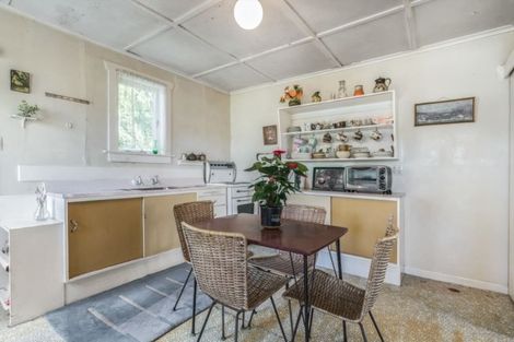 Photo of property in 8 Park Rise, Campbells Bay, Auckland, 0630