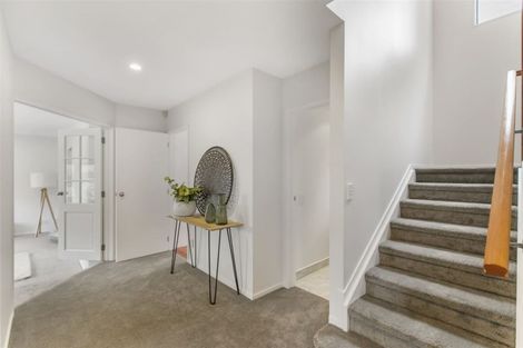 Photo of property in 2/93 Stanley Road, Glenfield, Auckland, 0629