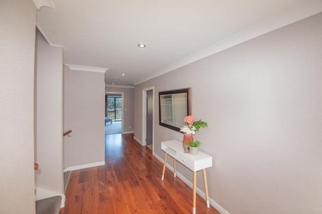 Photo of property in 20 Wantwood Grove, Churton Park, Wellington, 6037