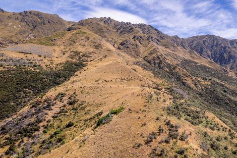Photo of property in 12 Crow's Nest Road, Arthurs Point, Queenstown, 9371