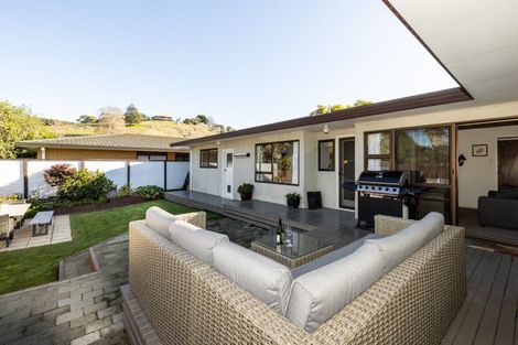 Photo of property in 6 Matthews Place, Taradale, Napier, 4112