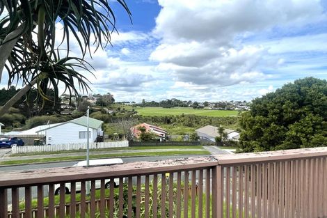 Photo of property in 14 Malaspina Place, Papatoetoe, Auckland, 2025