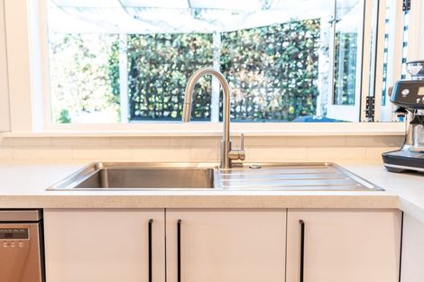 Photo of property in 42 Naylor Street, Hamilton East, Hamilton, 3216