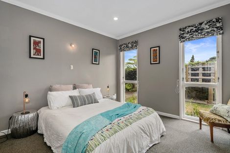 Photo of property in 62a Chatsworth Road, Silverstream, Upper Hutt, 5019
